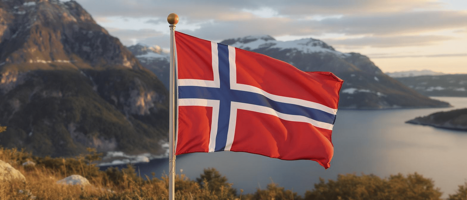 Drapeau Norv&egrave;ge : histoire et symbole d&rsquo;un pays au mod&egrave;le social &eacute;tudi&eacute;