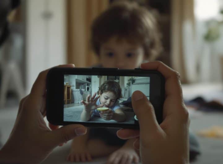 découvrez les chiffres clefs sur le sharenting et les risques réels pour les enfants. analyse des dangers liés au partage de photos et d’informations personnelles de mineurs sur les réseaux sociaux.