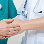 Algodystrophie : sympt&ocirc;mes et protocoles de soin de ce syndrome douloureux complexe