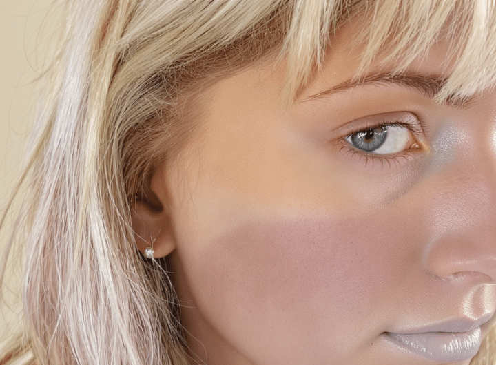 découvrez nos prothèses capillaires partielles conçues pour un look naturel et confortable au quotidien. retrouvez confiance et élégance avec une solution discrète et adaptée à vos besoins.